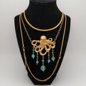 381MIDALANE The Kraken Emerald Gemstone Necklace Set